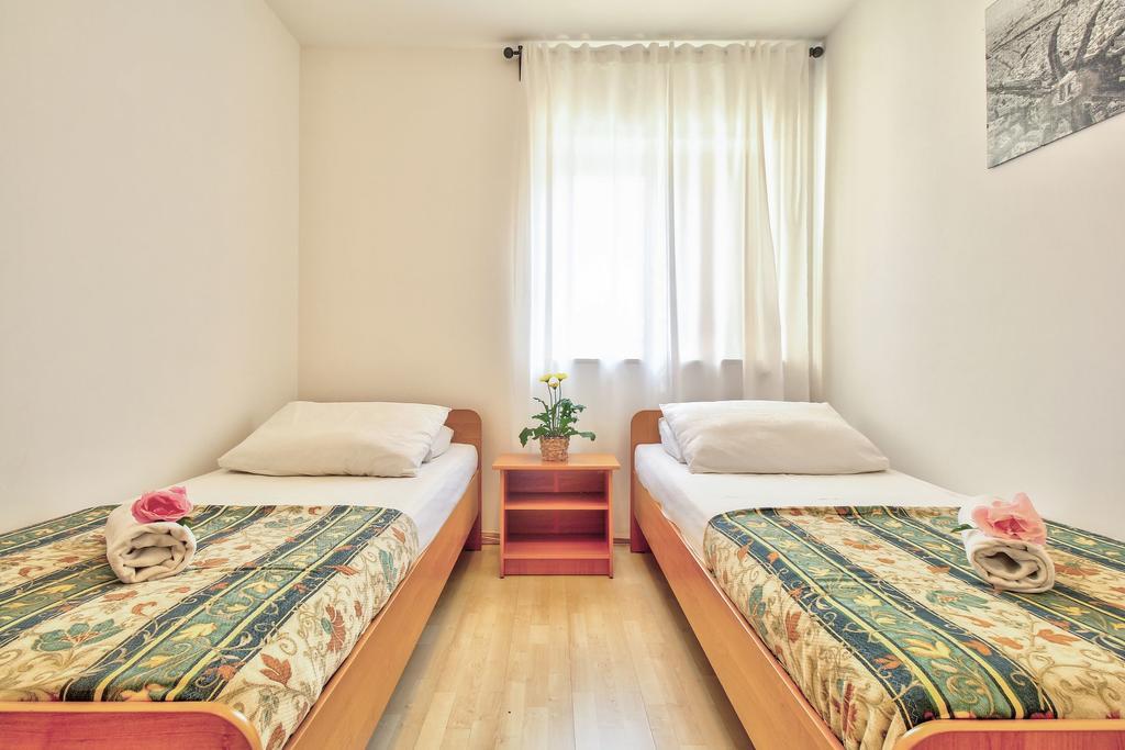 Apartments Vera Umag Exterior photo