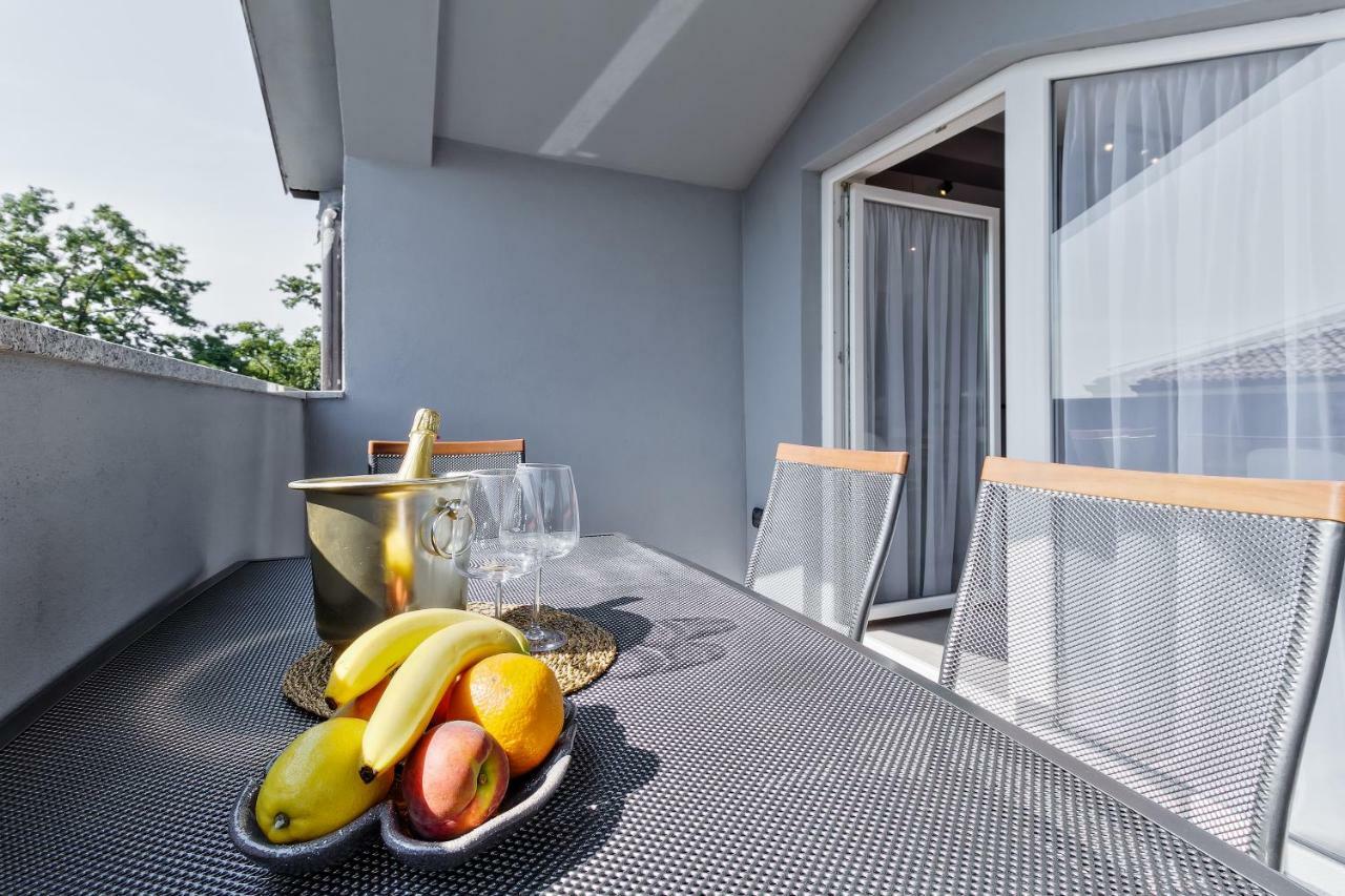 Apartments Vera Umag Exterior photo